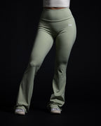 Motion Flare Leggings