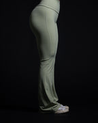Motion Flare Leggings