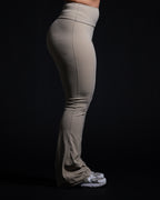 Motion Flare Leggings