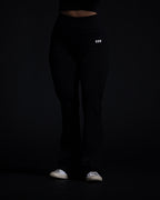 Motion Flare Leggings