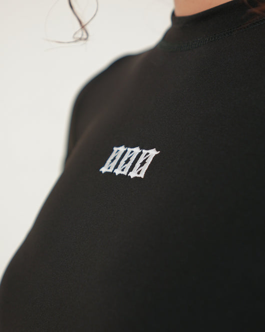 REIGN SHORT SLEEVE TOP